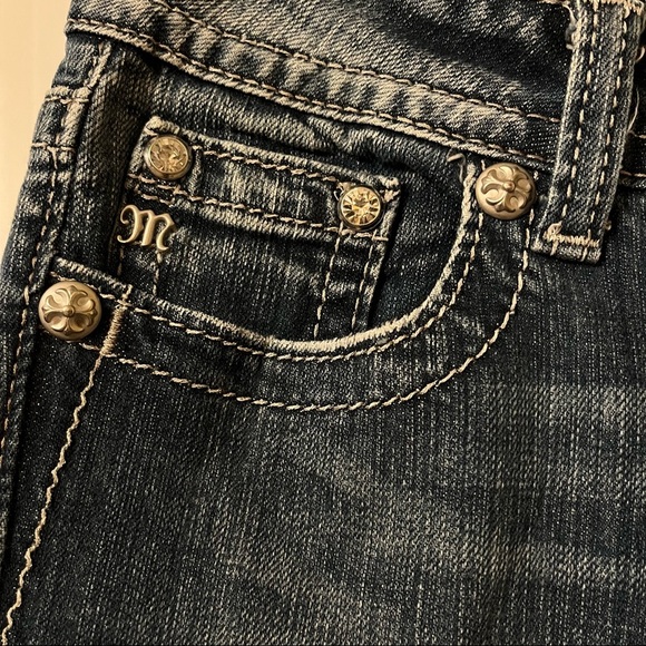 Miss Me Signature Rise Boot Blue Jeans 28 Med Wash Rhinestones Embroidered Rose - Picture 8 of 15